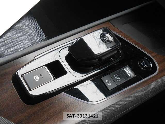 Nissan AURA 2021-09 832278-5
