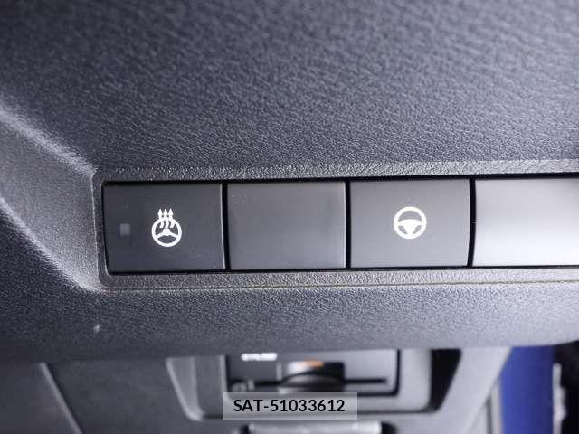 Nissan AURA 2024-08 841693-4