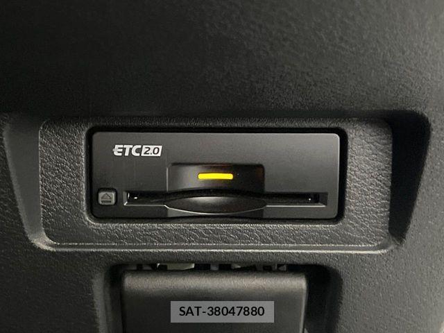 Nissan AURA 2022-08 1084236-4