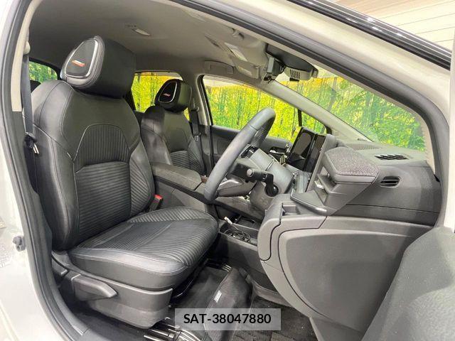 Nissan AURA 2022-08 1084236-7