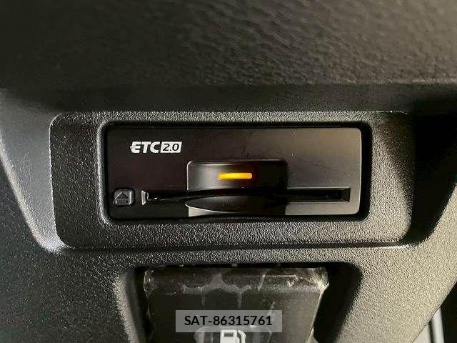 Nissan AURA 2022-01 1421493-11