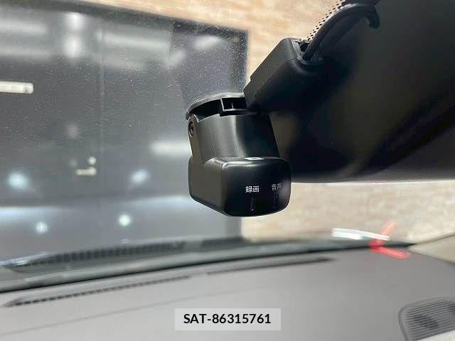 Nissan AURA 2022-01 1421493-7