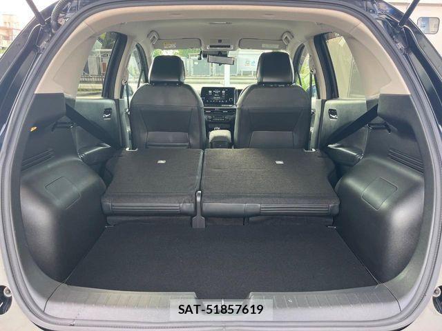 Nissan AURA 2021-12 1425846-10