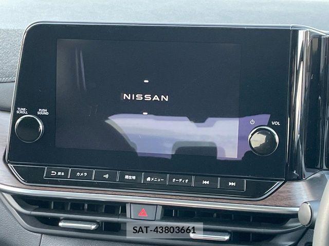 Nissan AURA 2024-01 1584351-2
