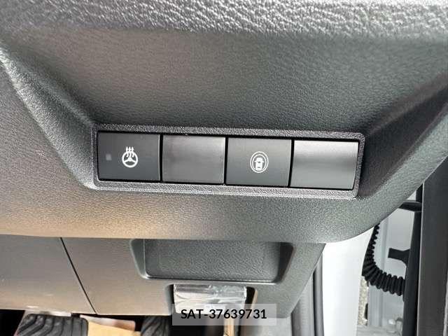 Nissan AURA 2025-03 1822631-18