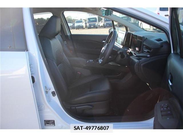 Nissan AURA 2024-09 2102380-19