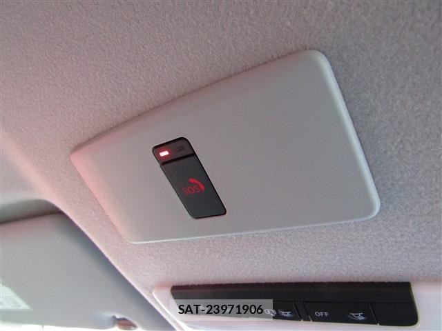 Nissan AURA 2023-10 3831727-15