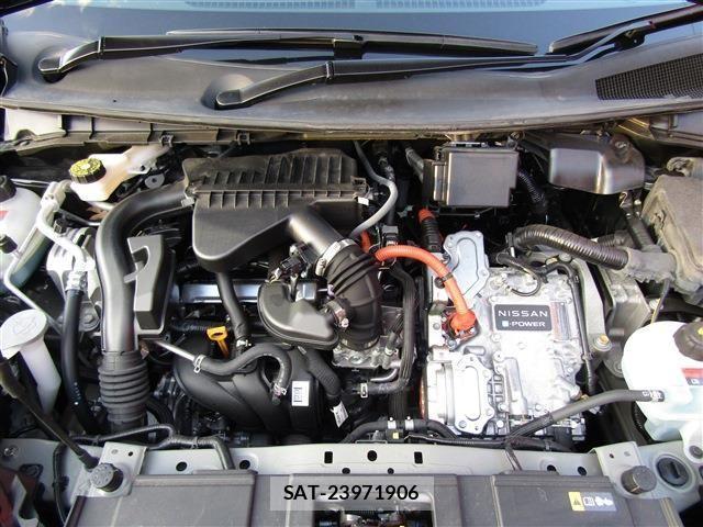Nissan AURA 2023-10 3831727-28