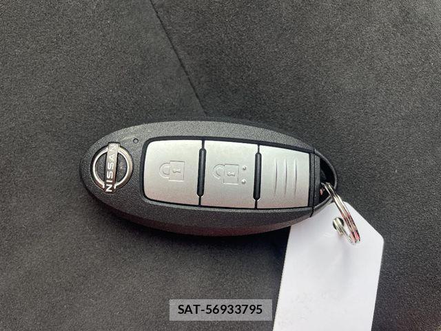Nissan AURA 2023-09 3933221-22