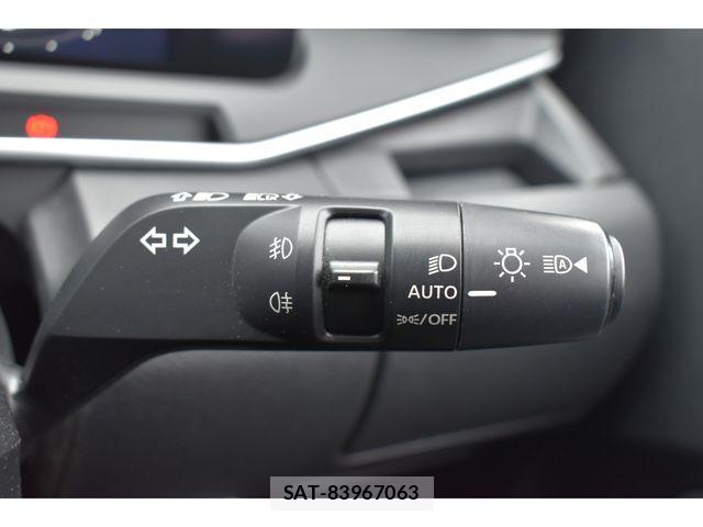 Nissan AURA 2023-03 4038684-17