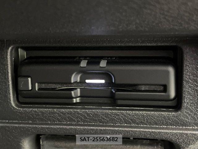Nissan AURA 2025-07 5860429-6