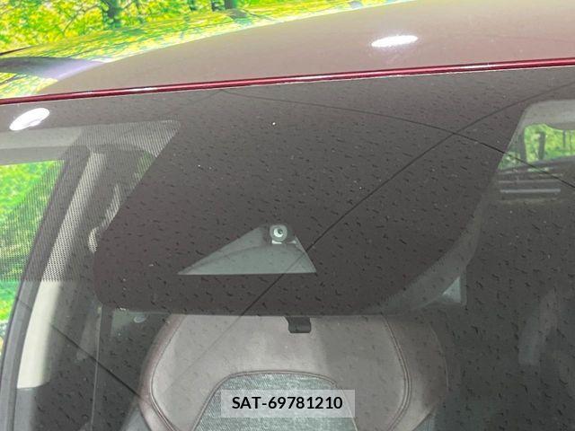 Nissan AURA 2021-10 6211808-3