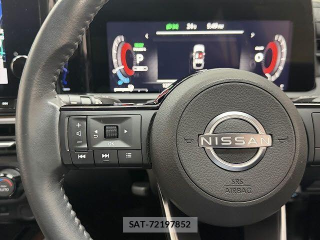 Nissan AURA 2022-11 6242285-12