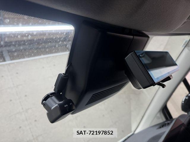 Nissan AURA 2022-11 6242285-18