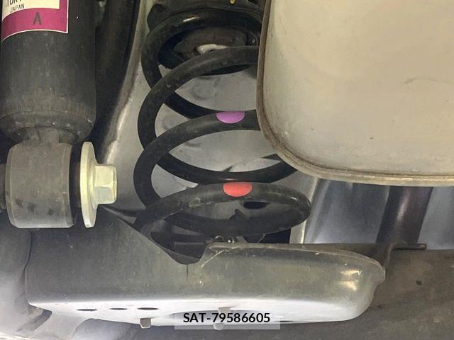 Nissan AURA 2021-12 6670400-19