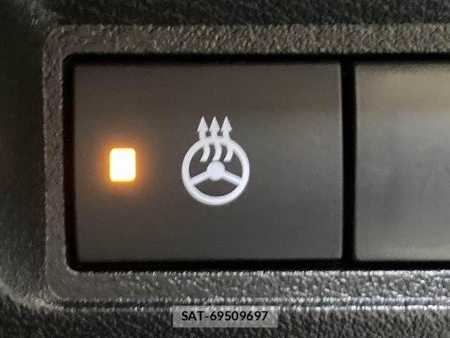 Nissan AURA 2022-07 6670383-8