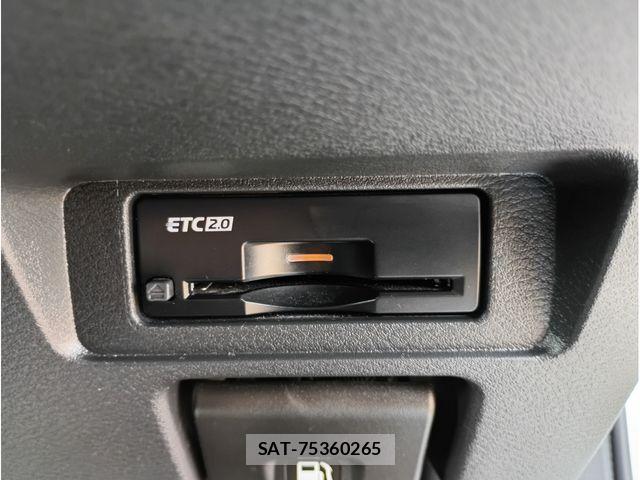 Nissan AURA 2023-03 6670412-11