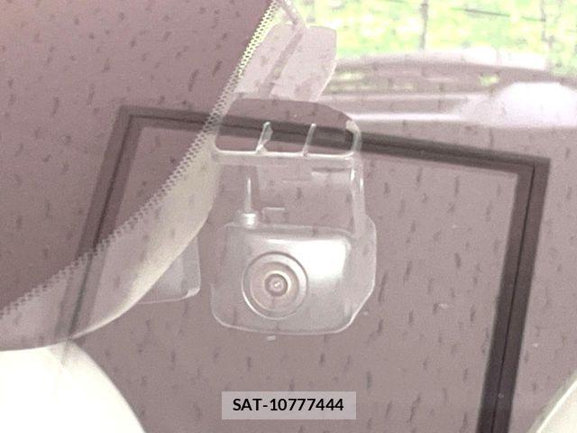 Nissan AURA 2021-11 6675058-5