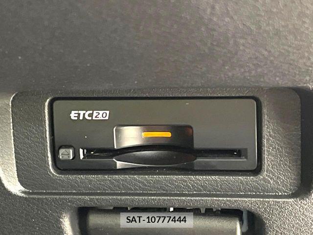 Nissan AURA 2021-11 6675058-6