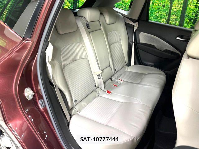 Nissan AURA 2021-11 6675058-8