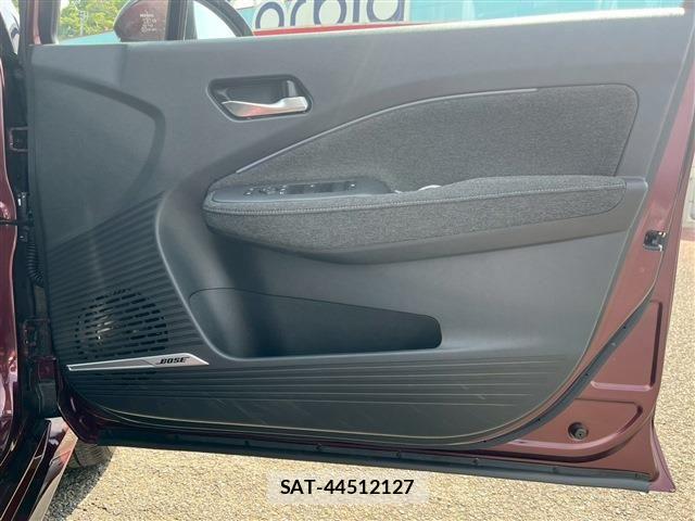 Nissan AURA 2022-01 6683690-26