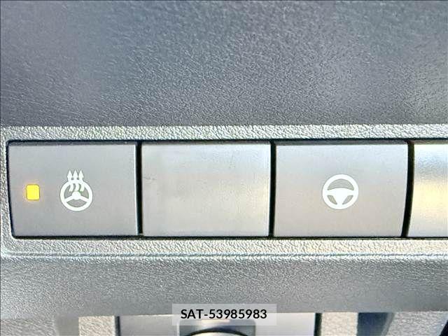 Nissan AURA 2022-06 6683688-12