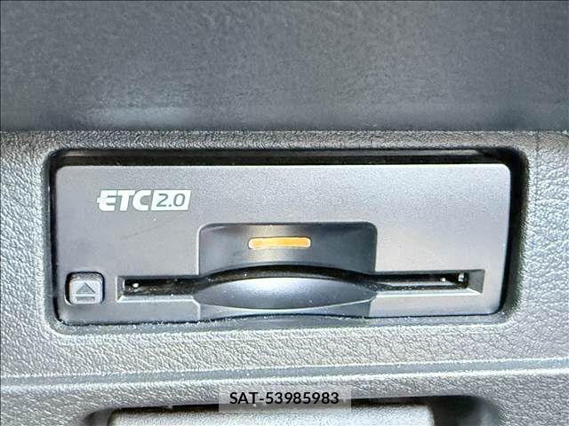 Nissan AURA 2022-06 6683688-13