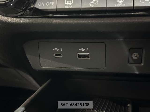 Nissan AURA 2023-03 6690919-25