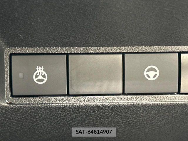 Nissan AURA 2023-10 6750926-5