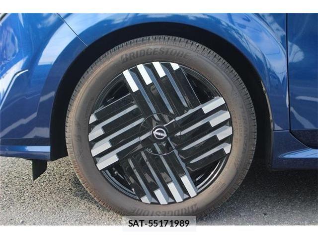 Nissan AURA 2024-12 6750917-25