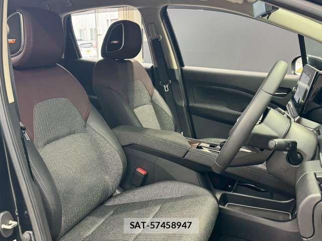 Nissan AURA 2023-03 6750912-13