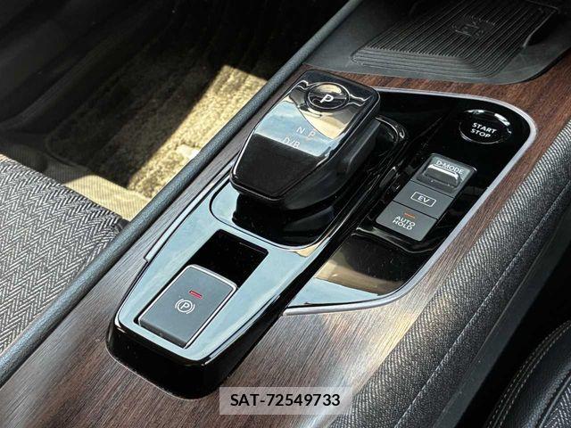 Nissan AURA 2021-11 6750925-11