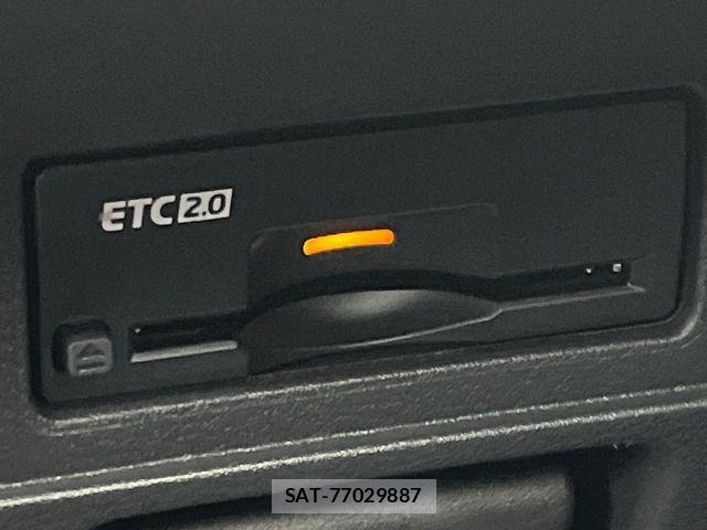 Nissan AURA 2023-08 6813891-5