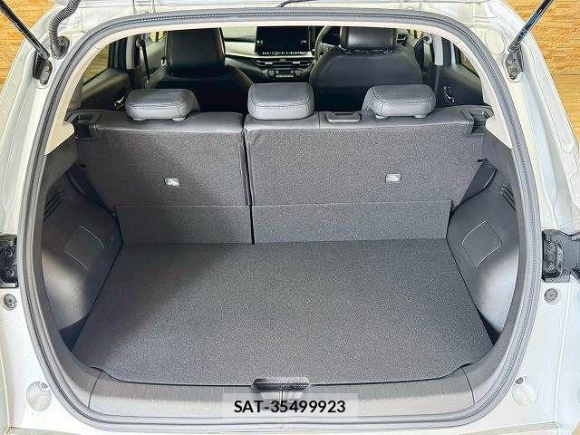 Nissan AURA 2021-11 6813865-12