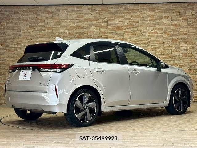 Nissan AURA 2021-11 6813865-15