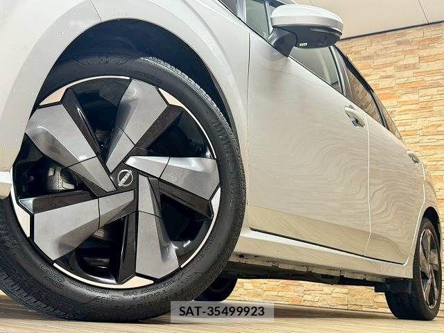 Nissan AURA 2021-11 6813865-18