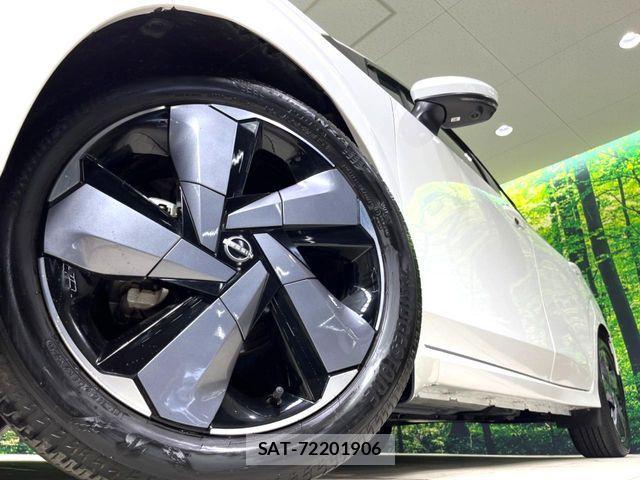 Nissan AURA 2023-08 6813889-12