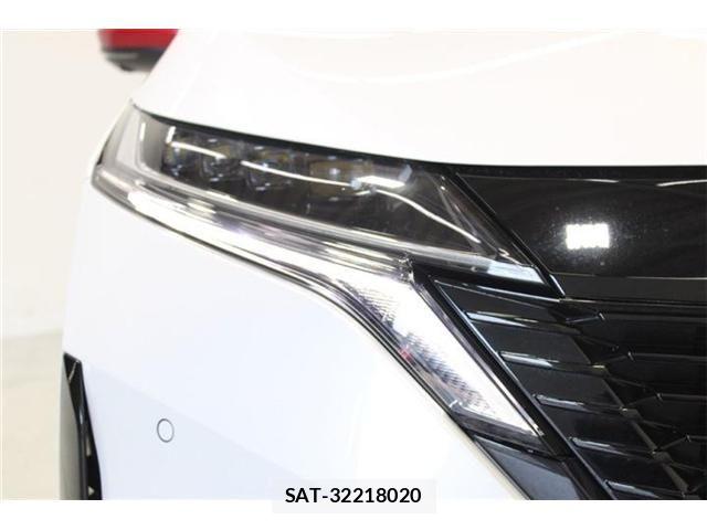 Nissan AURA 2021-11 6902366-17