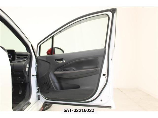Nissan AURA 2021-11 6902366-29
