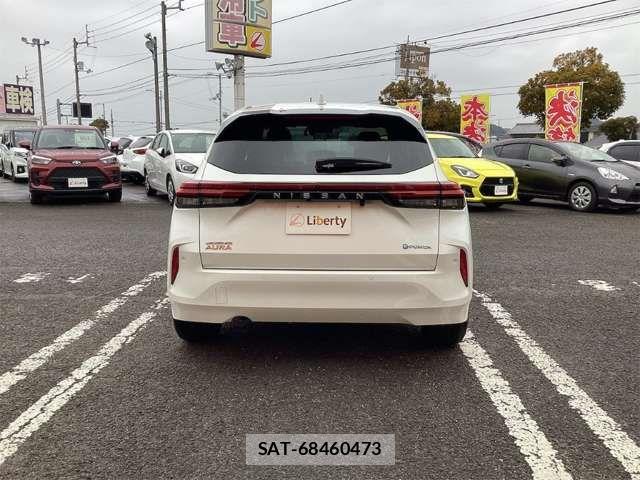 Nissan AURA 2022-04 6902365-9