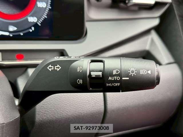 Nissan AURA 2024-01 6902351-11