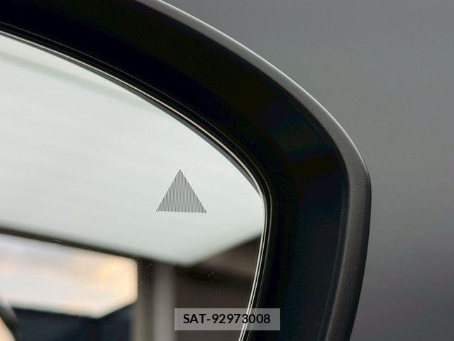Nissan AURA 2024-01 6902351-26