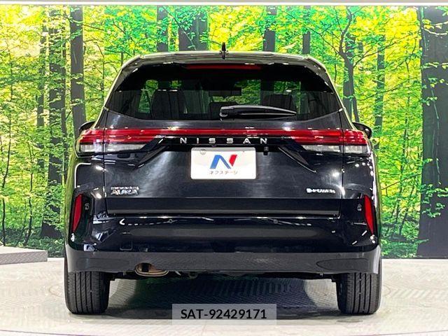Nissan AURA 2021-08 6902369-14