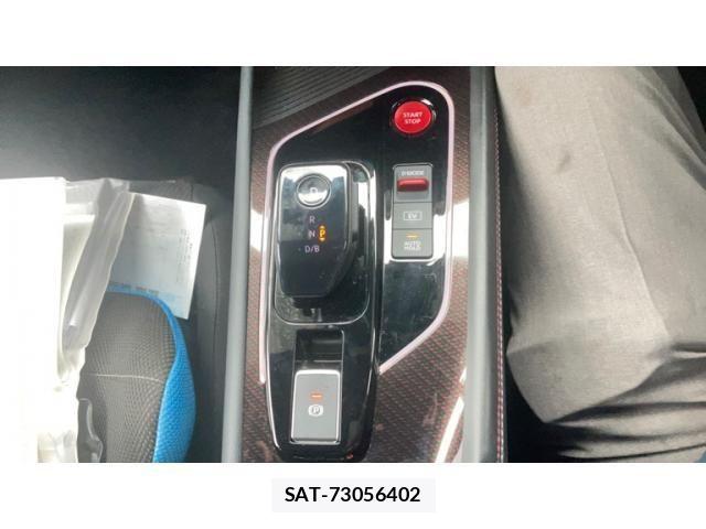 Nissan AURA 2023-11 6902379-13
