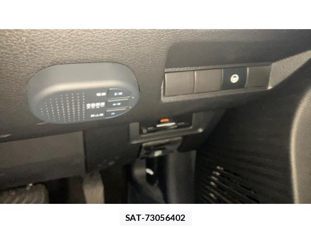Nissan AURA 2023-11 6902379-15