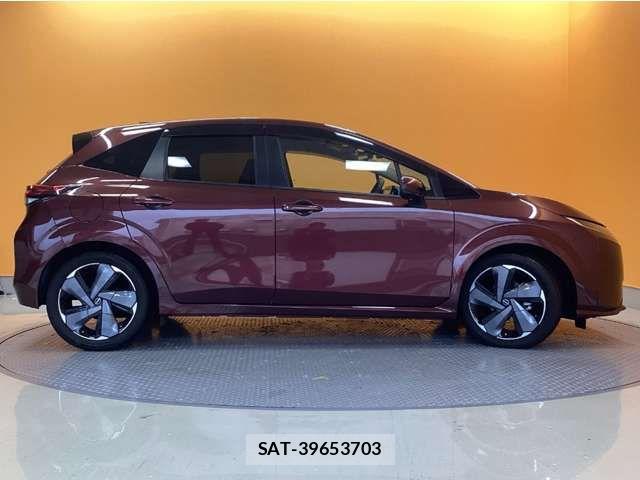 Nissan AURA 2022-11 6902382-13