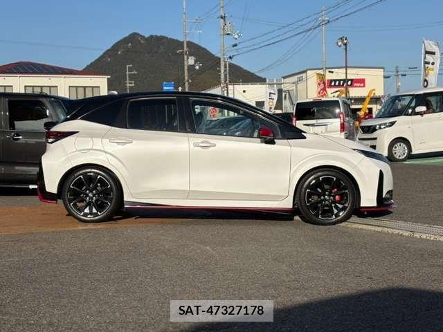Nissan AURA 2023-01 6902350-12