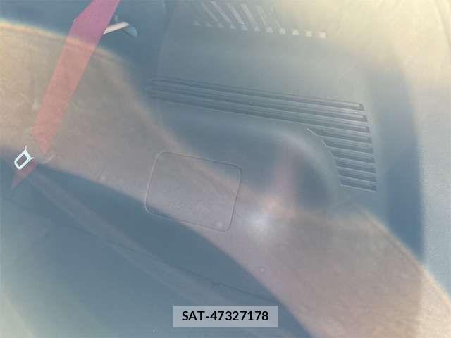 Nissan AURA 2023-01 6902350-19