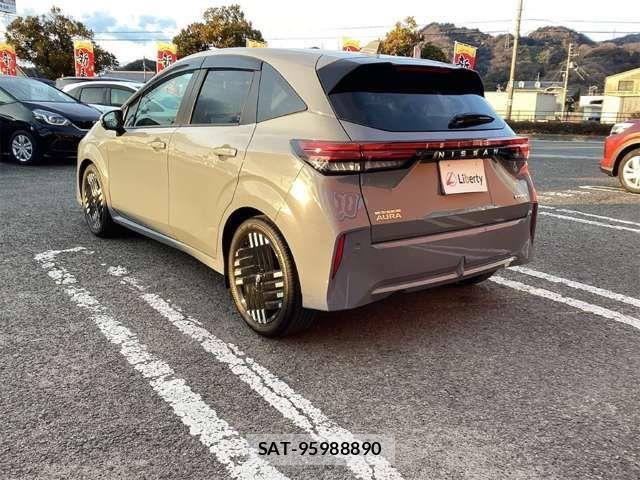 Nissan AURA 2025-07 6902348-13