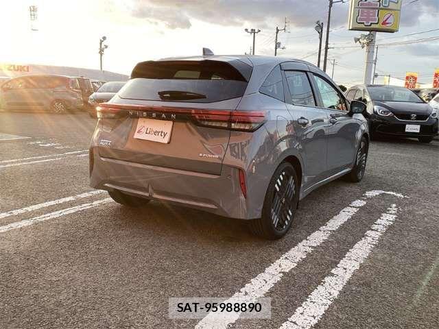 Nissan AURA 2025-07 6902348-4